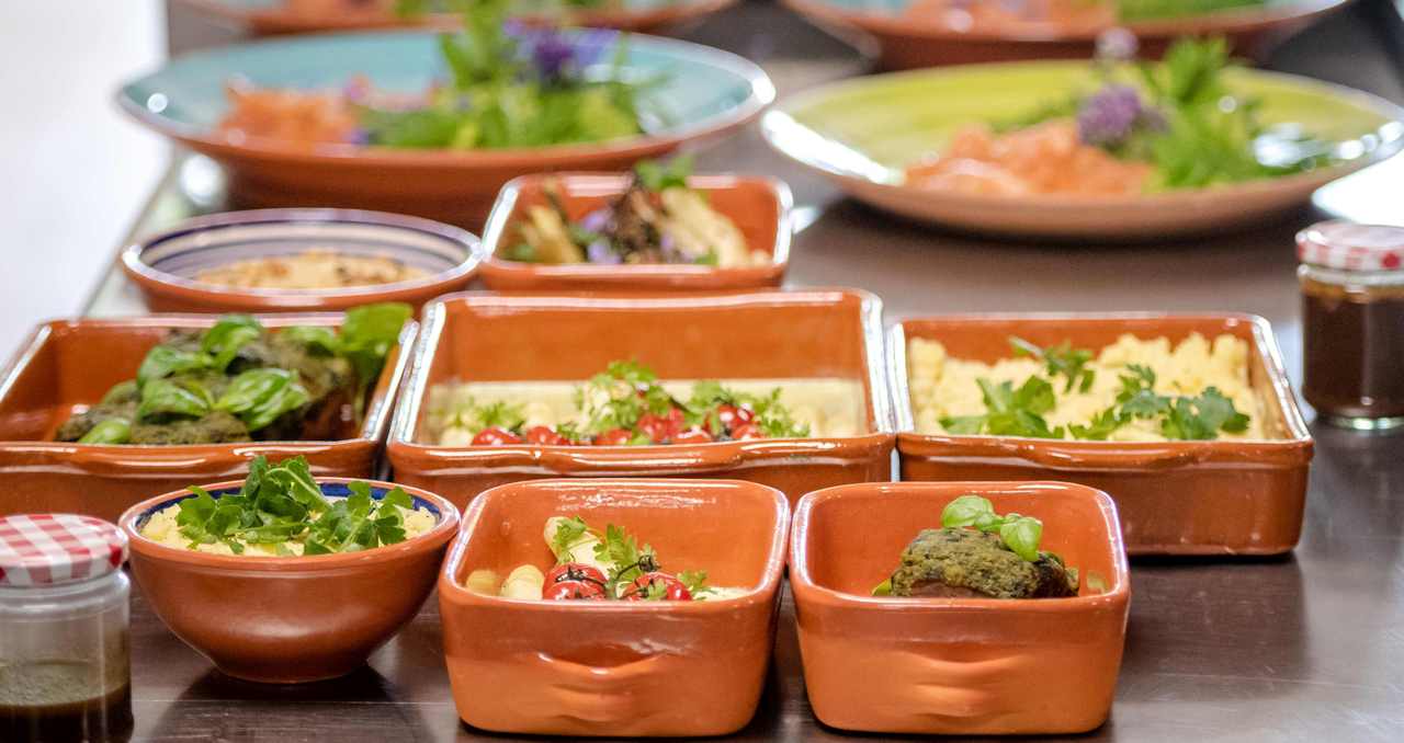 Essen fertig komplettes Menu zum Liefern in Koeln